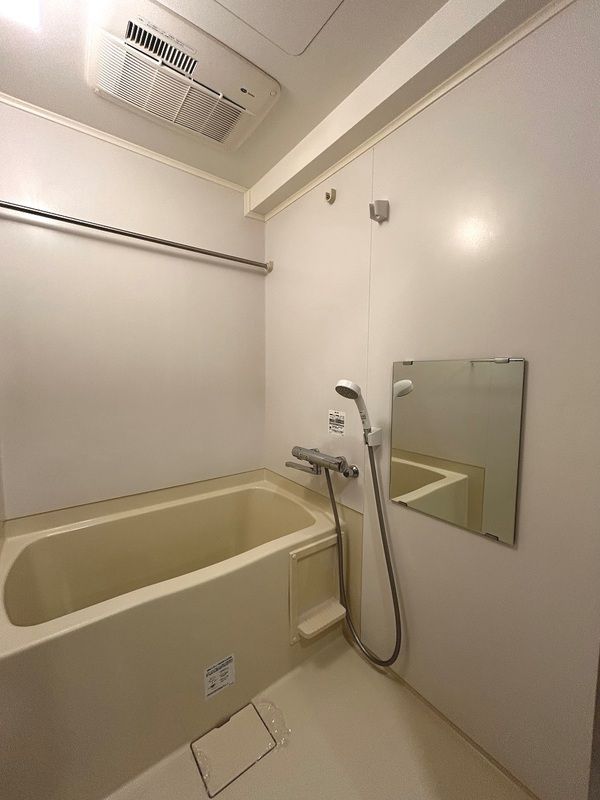 バス・シャワールーム　※別部屋の参考写真です。
