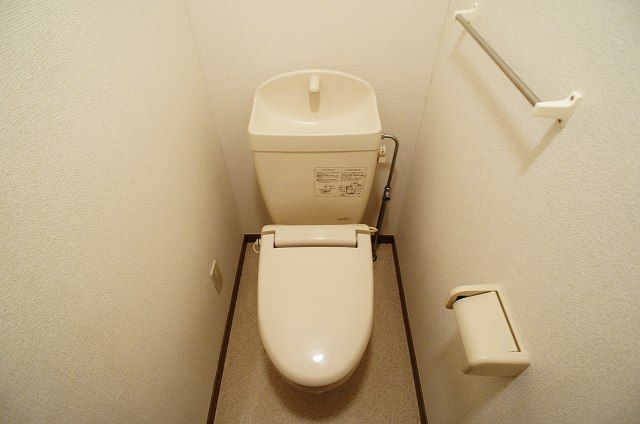 トイレ　トイレもきれいです