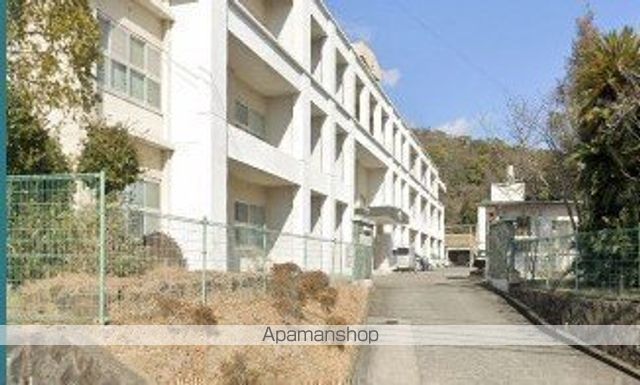 警察署・交番　和歌山県警察本部警察学校（警察署・交番）まで821m