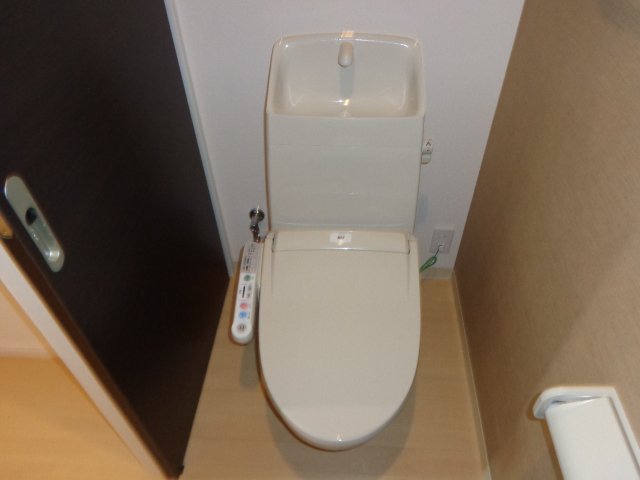 トイレ　シャワー付トイレ（イメージ）
