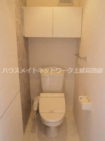トイレ　温水洗浄暖房便座（参考201室内写真・現況優先）