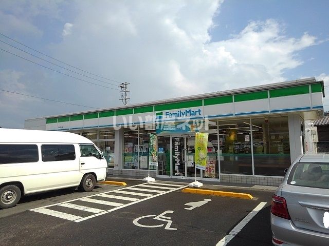 コンビニ　ファミリーマート 坂出府中店（コンビニ）まで1884m