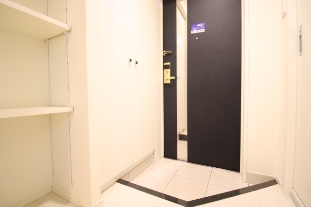 玄関　別部屋の写真です。※現状優先