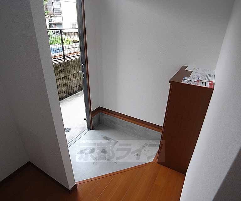 玄関　シューズボックスも付いてます。