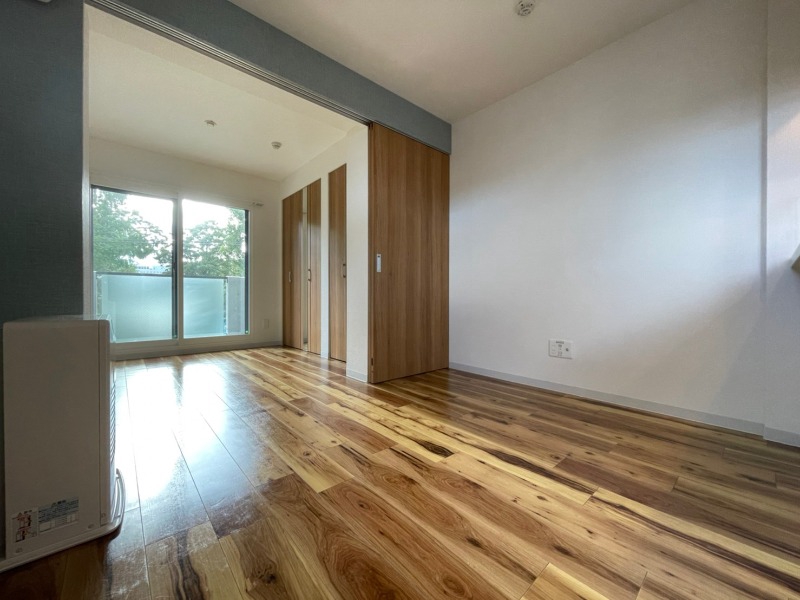 居室・リビング　広くてキレイなお部屋が広がっていて、充実した生活が送れそう。