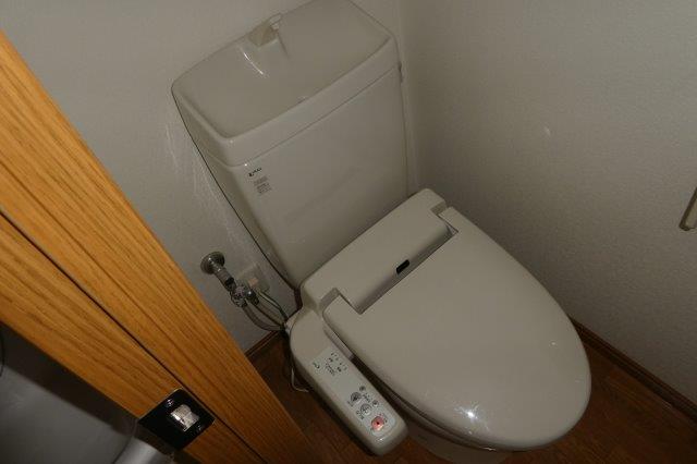 トイレ　シャワー付きトイレ