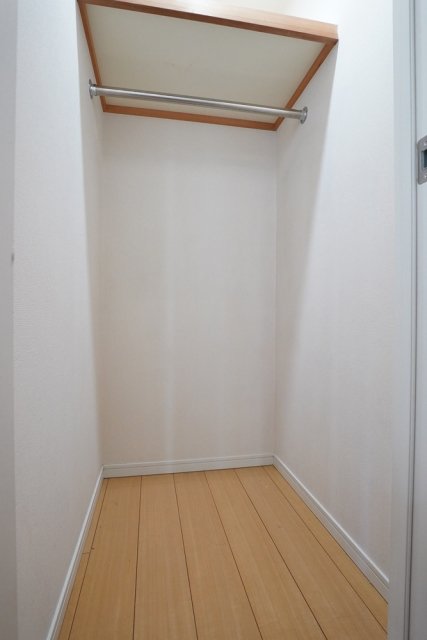 収納　ウォークインクローゼット