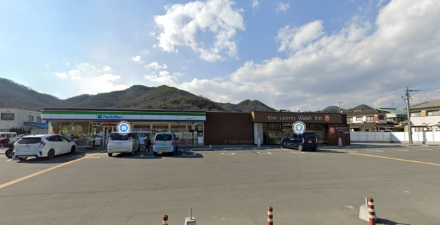 コンビニ　ファミリーマート　姫路仁豊野店（コンビニ）まで400m
