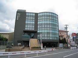 図書館　柏原市立国分図書館（図書館）まで270m