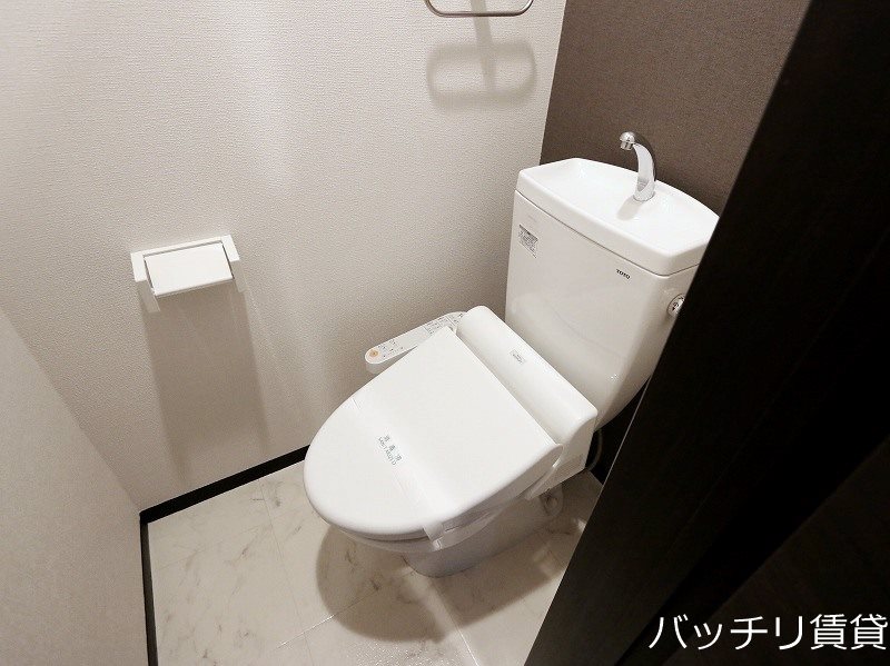 トイレ　画像は別部屋の為、現状を優先いたします