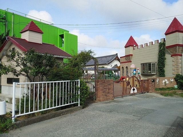 幼稚園・保育園　しらゆりこども園（幼稚園・保育園）まで400m