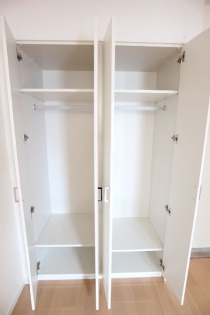 収納　同タイプの別部屋の写真です