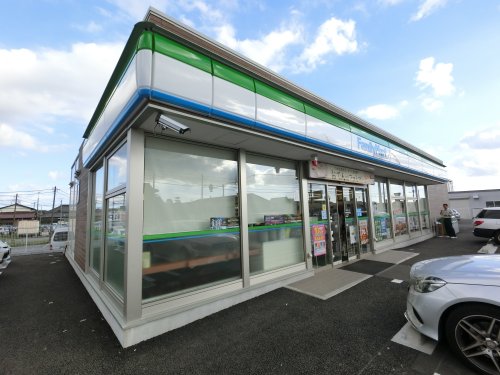 コンビニ　ファミリーマート市原古市場店（コンビニ）まで197m