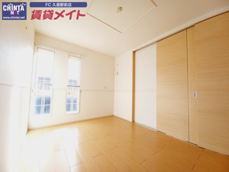 その他部屋・スペース　同物件別室反転写真