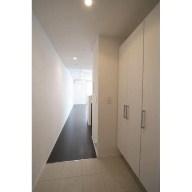 玄関　※写真は同タイプ住戸です。