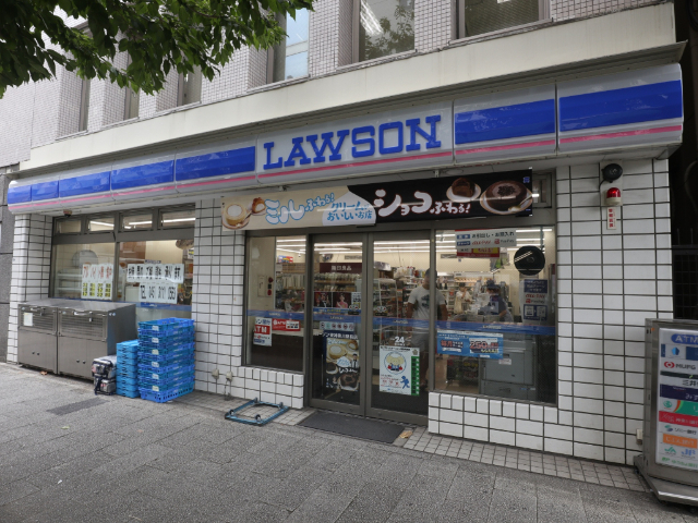 コンビニ　ローソン東神奈川店（コンビニ）まで119m