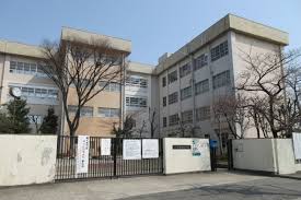 中学校　小田北中学校（中学校）まで1977m