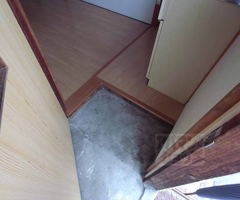 玄関　玄関です。
