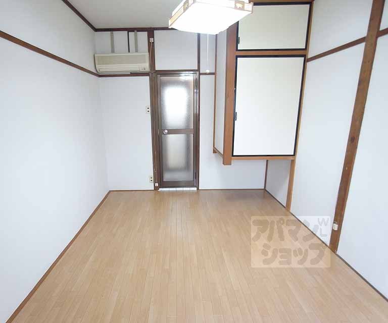 居室・リビング　６．３帖洋室です。