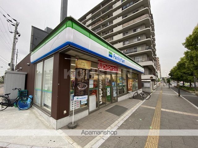 コンビニ　ファミリーマート（コンビニ）まで440m