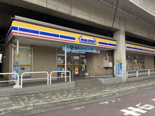 コンビニ　ミニストップ 北区赤羽南2丁目店（コンビニ）まで142m