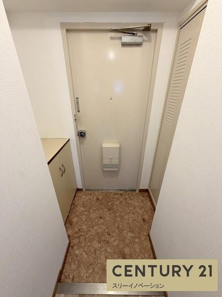玄関　★収納たっぷり★