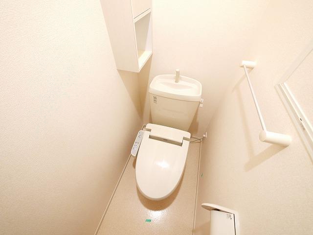 トイレ　コンパクトで使いやすいトイレです