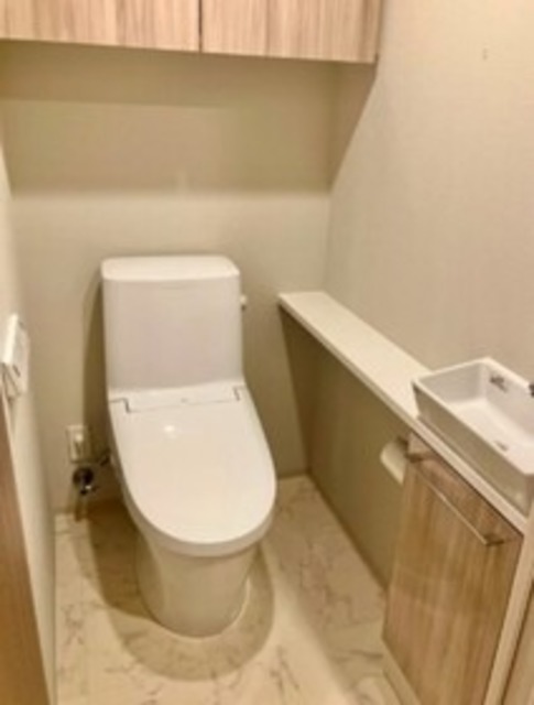 トイレ　別部屋同仕様