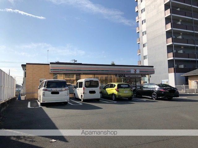 コンビニ　セブンイレブン富士緑町店（コンビニ）まで157m