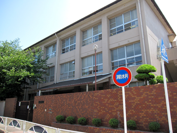 小学校　大阪市立 晴明丘南小学校（小学校）まで690m