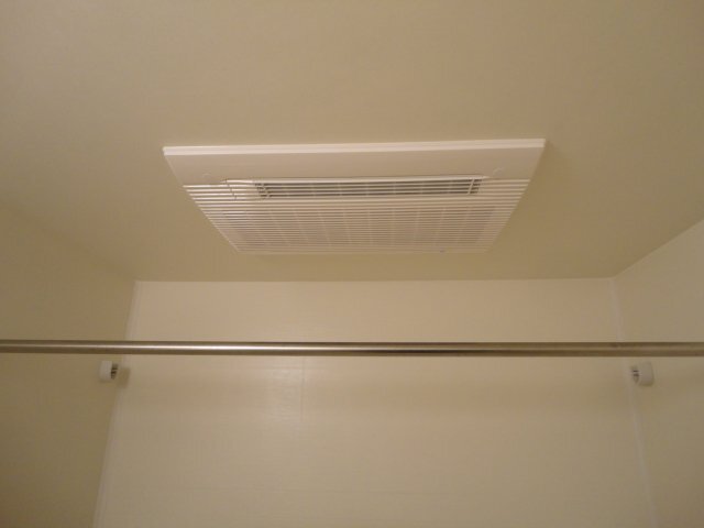 バス・シャワールーム　浴室乾燥機