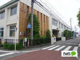 幼稚園・保育園　高洲幼稚園（幼稚園・保育園）まで368m