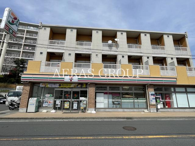 コンビニ　セブン-イレブン 横浜菅田町北店（コンビニ）まで675m