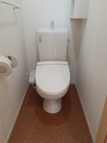 トイレ　コンパクトで使いやすいトイレです