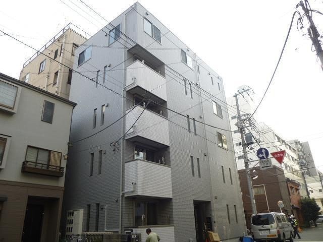 建物外観　５階建ての賃貸マンション