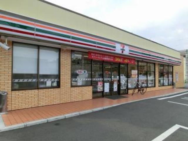 コンビニ　セブンイレブン荒川1丁目店（コンビニ）まで643m