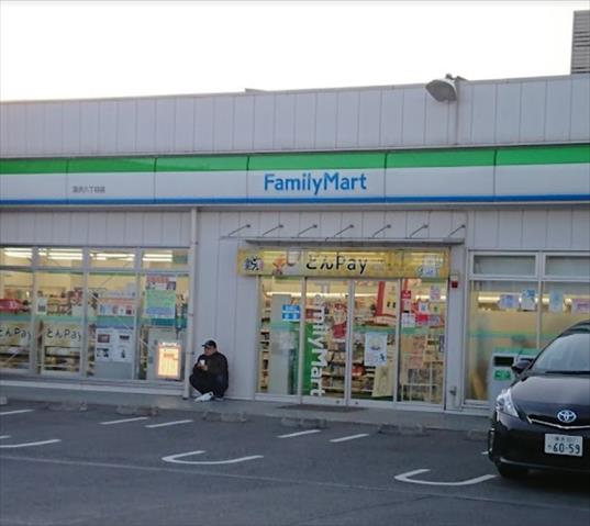 コンビニ　ファミリーマート汲沢八丁目店（コンビニ）まで400m