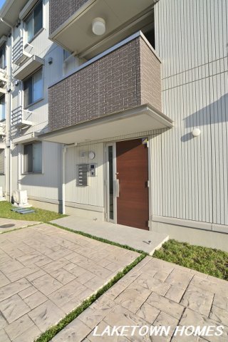 エントランス　オートロック付のエントランスです。