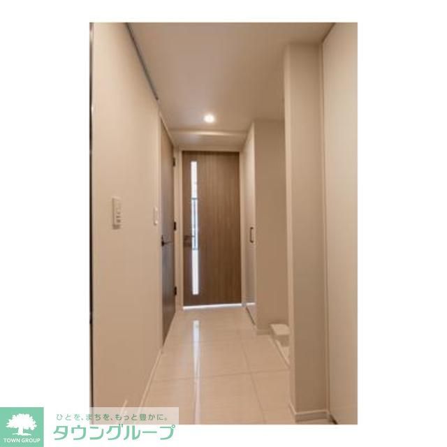 玄関　※写真は同タイプ住戸です。