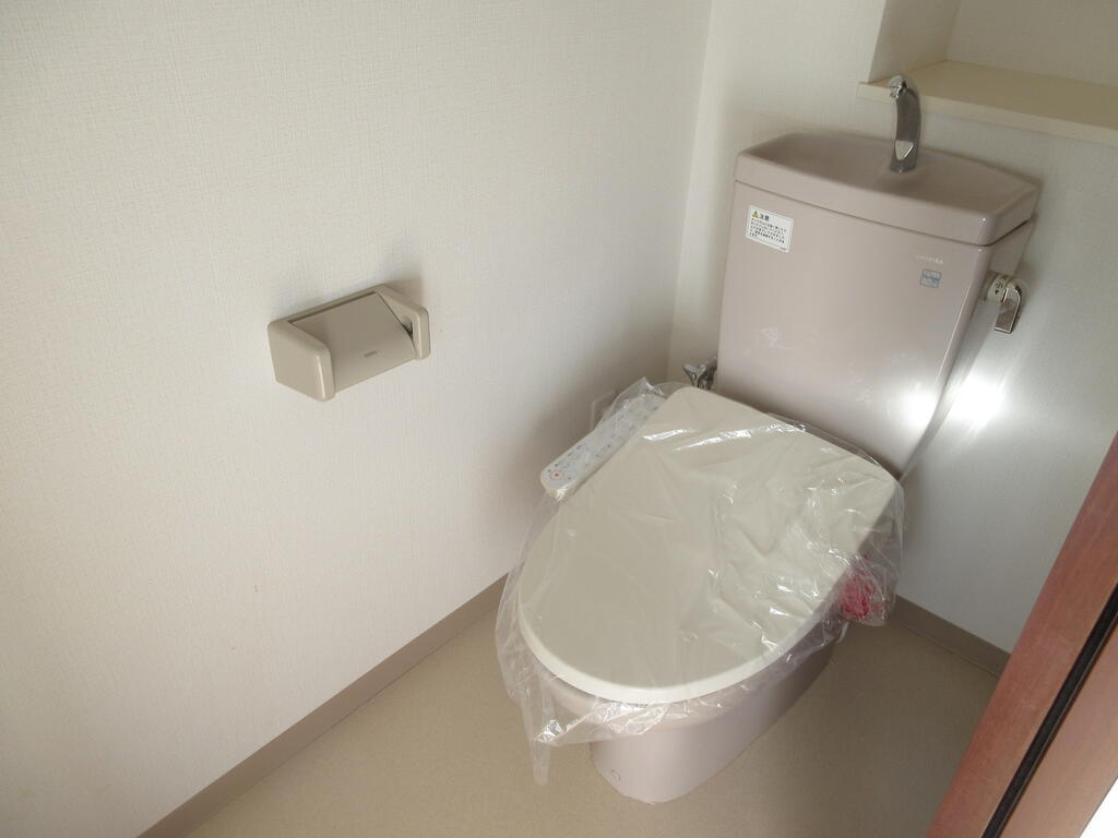 ＪＲ山陽本線 東加古川駅 徒歩10分 6階建 築24年のトイレ写真