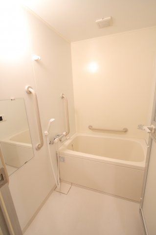 バス・シャワールーム　別タイプ参考写真　エミネンス滝野川　北区滝野川6