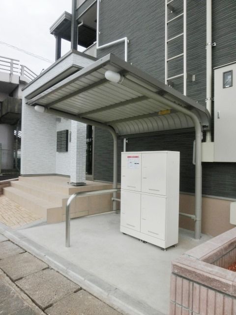 その他共有部分　駐輪場、宅配ボックスございます