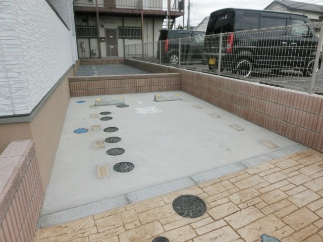 駐車場　満車の場合、近隣でお探しいたします