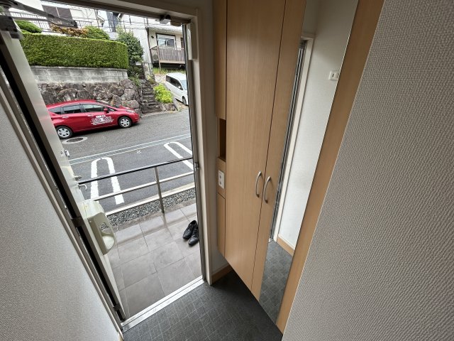 ヌーベルアージュの玄関写真