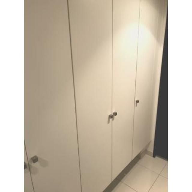 玄関　写真は同タイプ住居です。