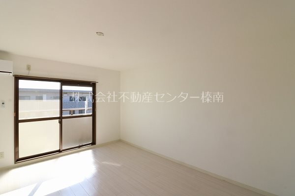 その他部屋・スペース　照明器具付きます