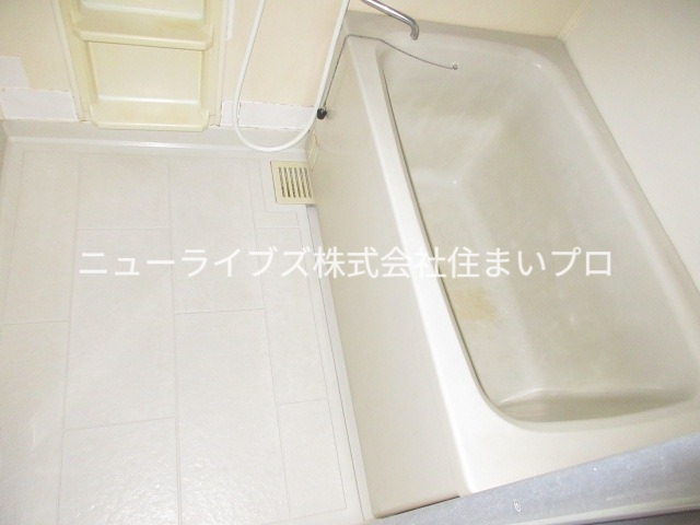 川口第二マンションの風呂写真
