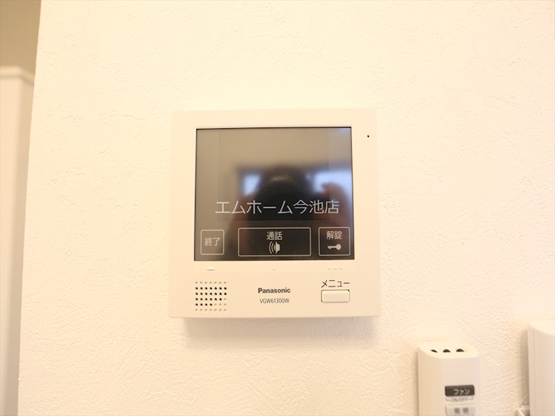 セキュリティ　TVモニター付インターホン