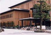 図書館　鶴舞中央図書館（図書館）まで2284m