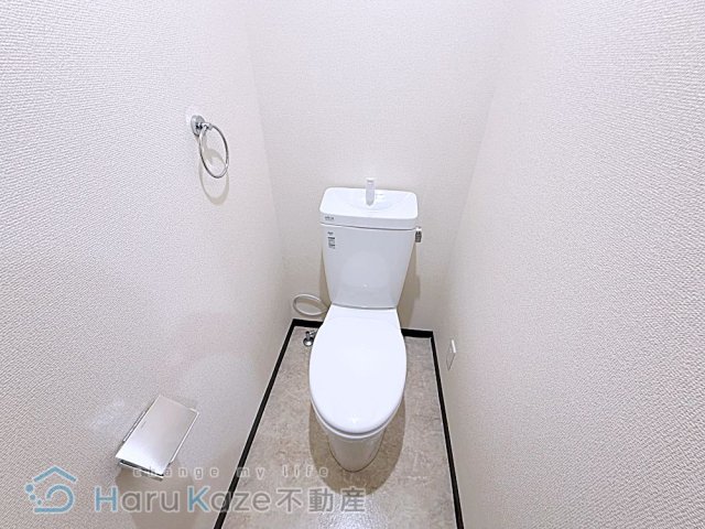 名鉄名古屋本線 本笠寺駅 徒歩15分 5階建 築40年のトイレ写真